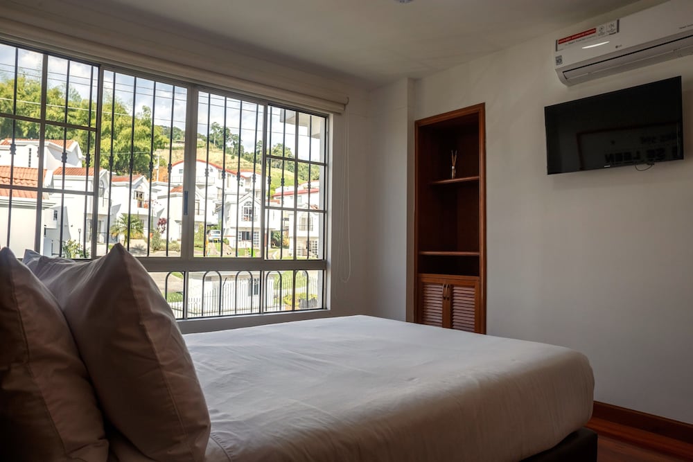 Superior Double Room, 1 Double Bed, Private Bathroom, Mountain View