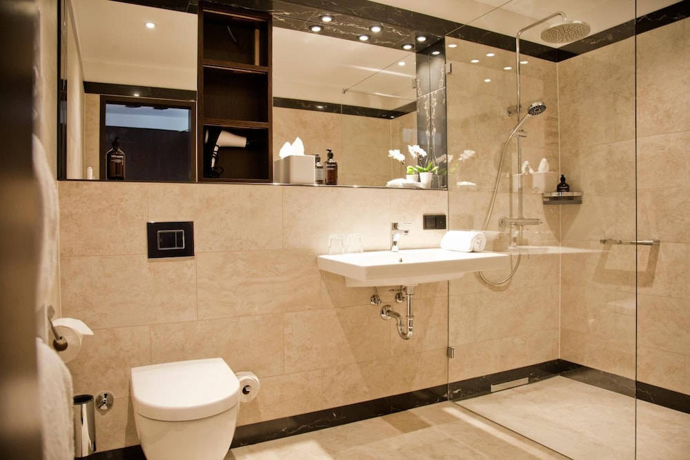 Comfort Double or Twin Room (with balcony) photo 3