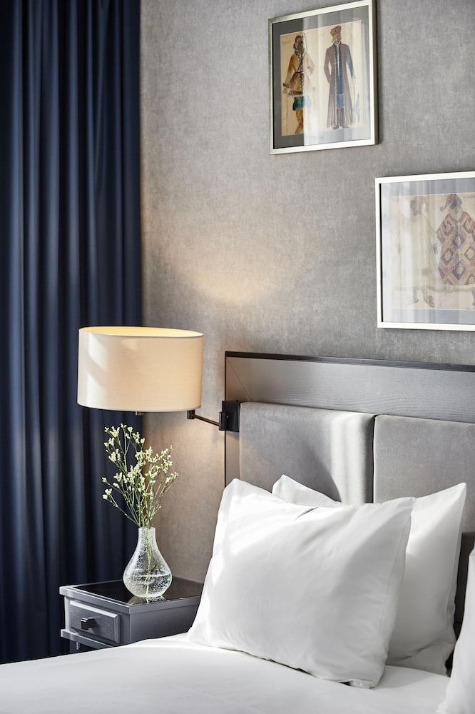 Deluxe Double or Twin Room photo 2
