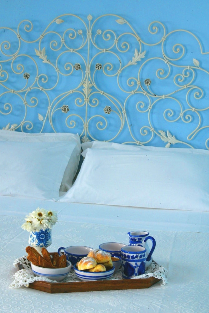 Superior Double or Twin Room, Balcony, City View - Photo 5