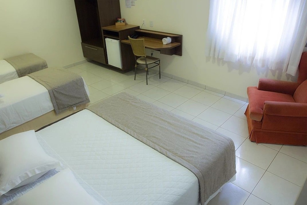 Family Room, Multiple Beds, Non Smoking photo 3