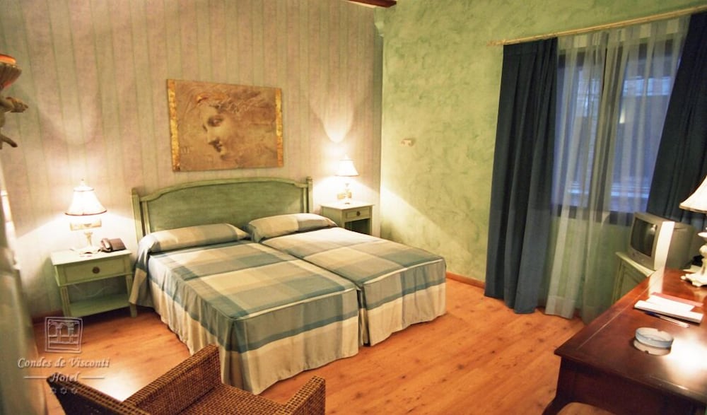 Habitación Doble Estándar o con Dos Camas Individuales.
