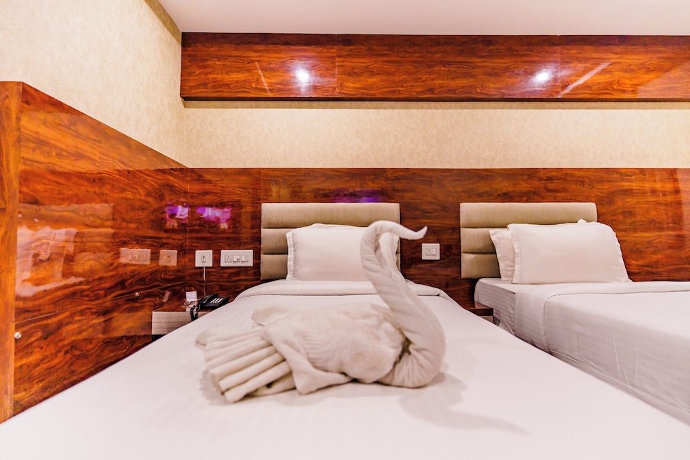 Superior Triple Room photo 3