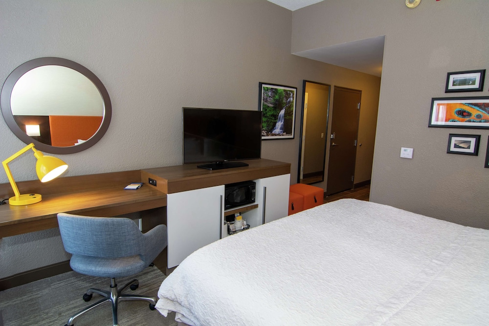 Room, 1 King Bed, Accessible, Non Smoking - Photo 2