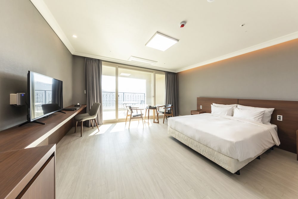 Standard Hotel - Photo 1