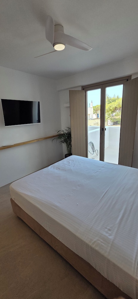 Deluxe Double or Twin Room, Balcony, Garden View photo 2