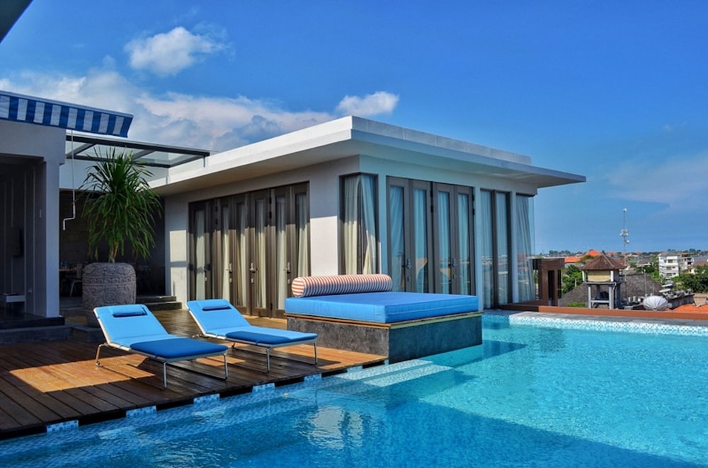 2 BR TStar Rooftop Villa Private Pool (Standard Check Out at 2:00 PM)
