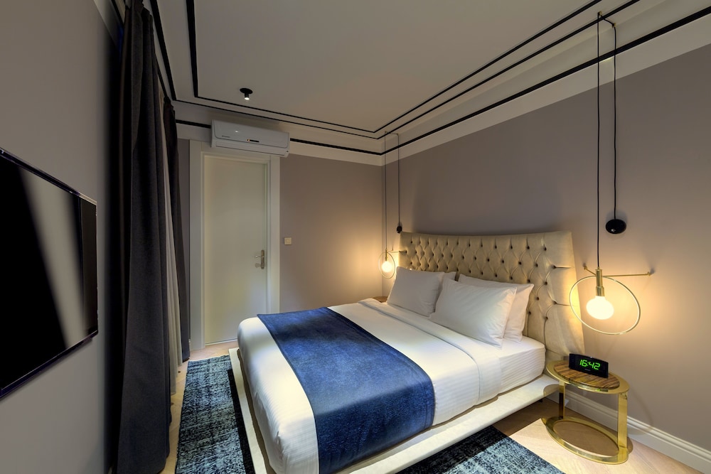 Economy Single Room (No Window) photo 2