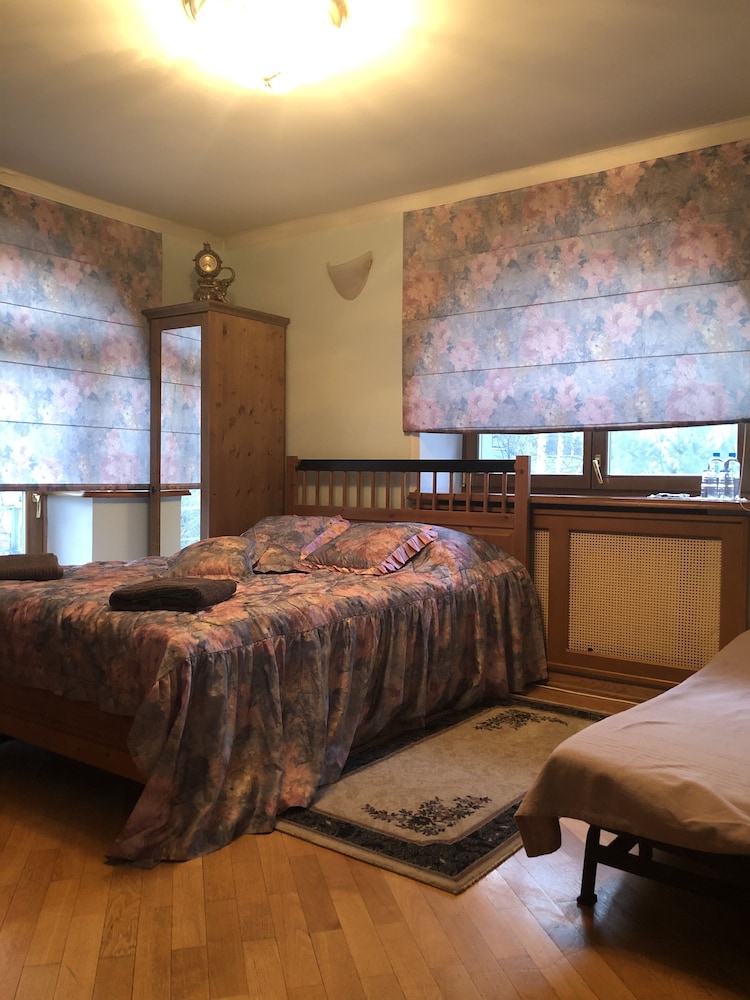Standard Double Room, Shared Bathroom