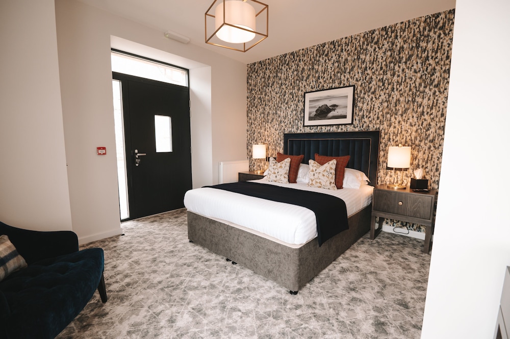 Reidhaven Room (Located In Hotel Annexe) - Photo 2