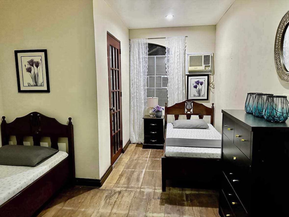 Deluxe Single Room, 2 Twin Beds photo 1