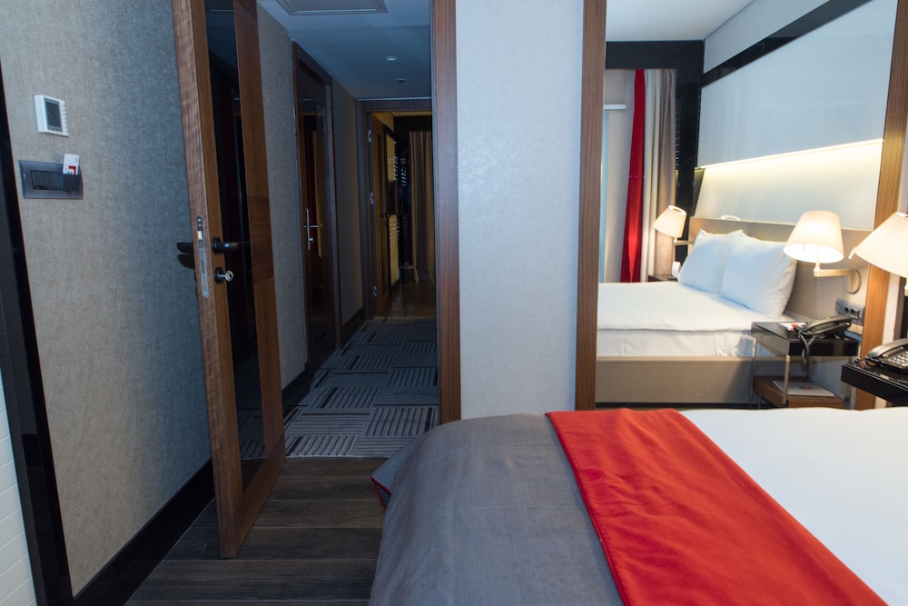 Connection Room photo 3