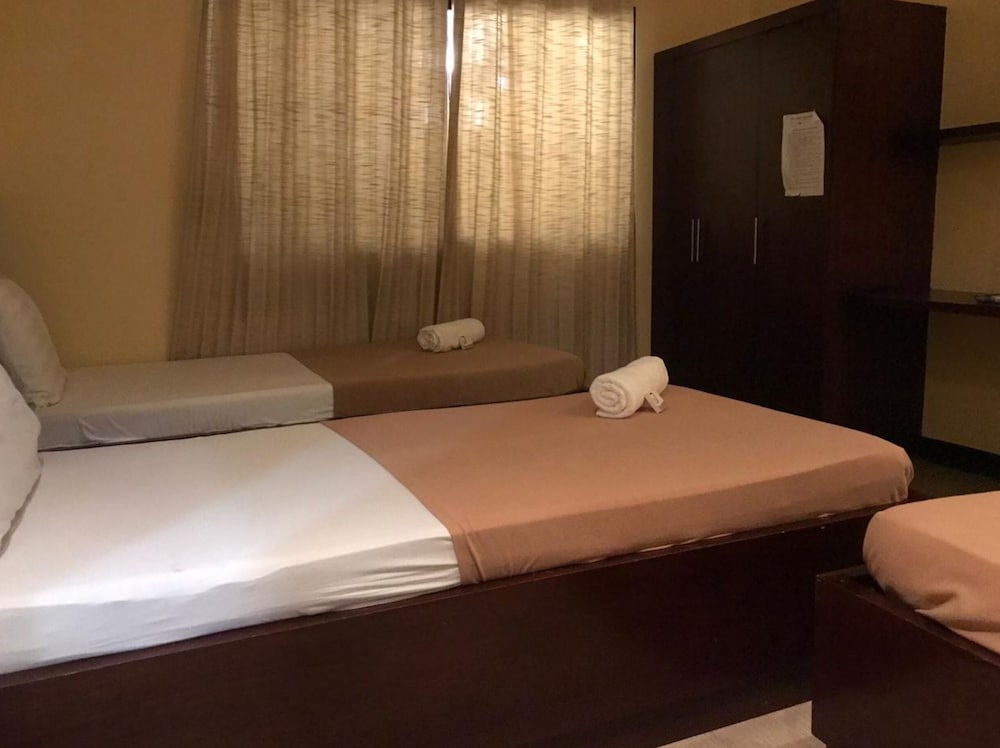 Standard Triple Room photo 2
