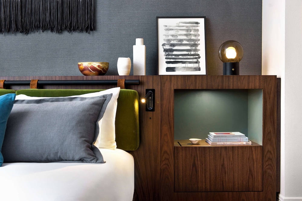 Fireplace Suite