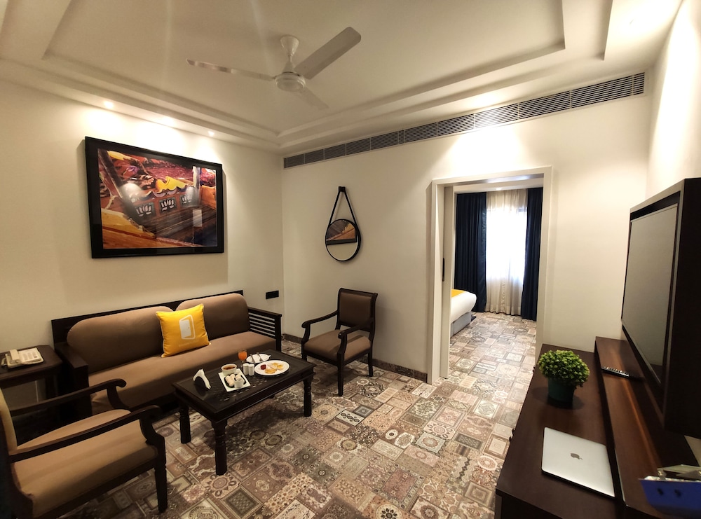Superior Suite - Photo 4