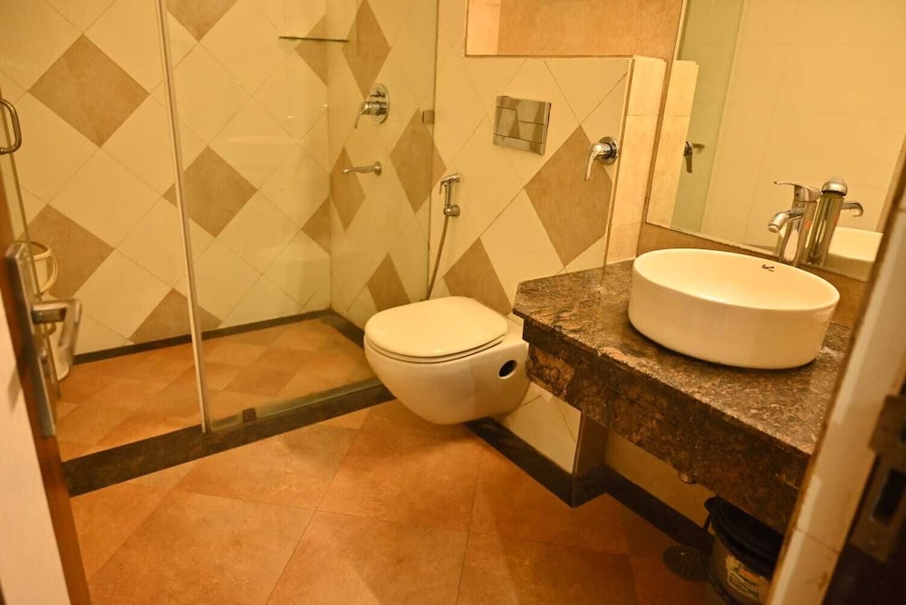 Deluxe Room - Photo 2