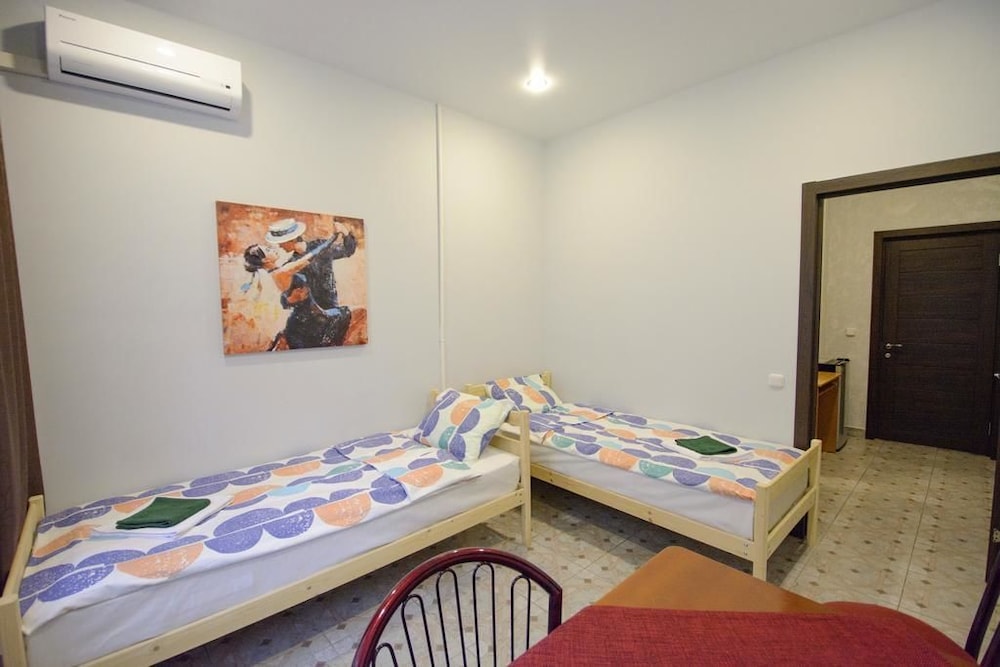 Standard Twin Room photo 3