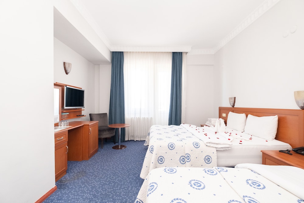 Standard Room - Photo 1