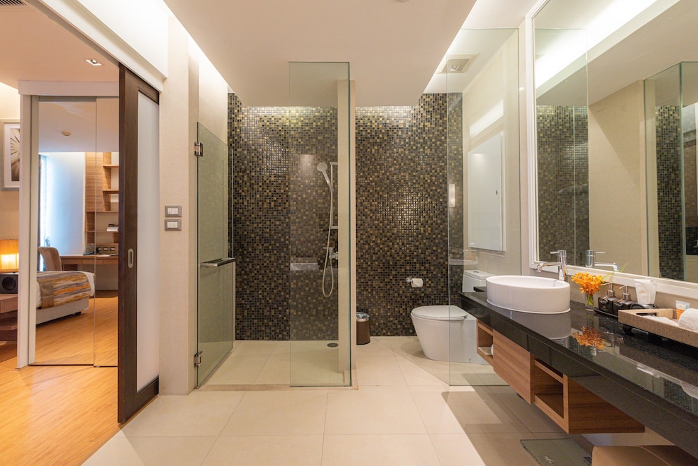 Executive Sky Suite - Free Suvarnabhumi Airport Transfer - Photo 19