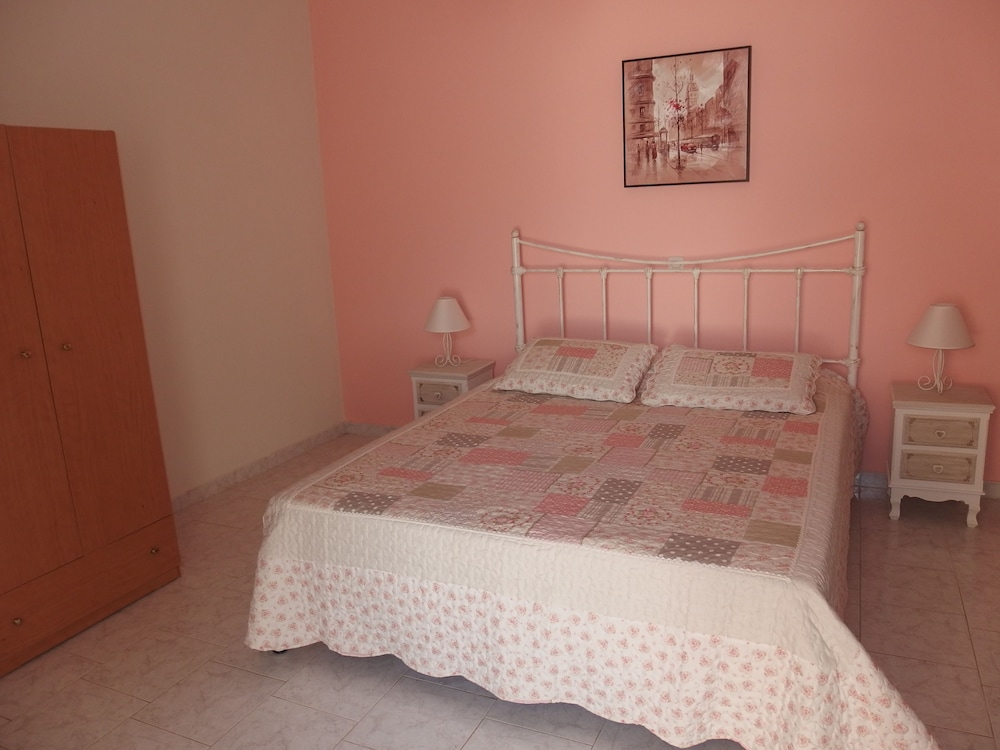 Superior Apartment, 2 Bedrooms photo 2