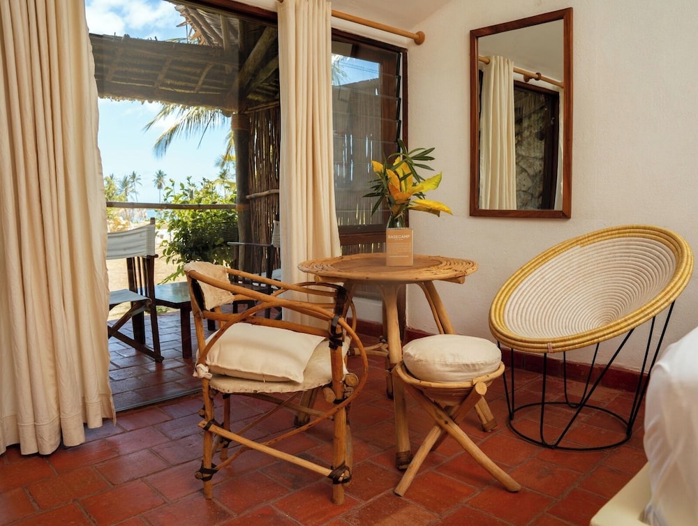 Deluxe Room, 1 King Bed, Ocean View
