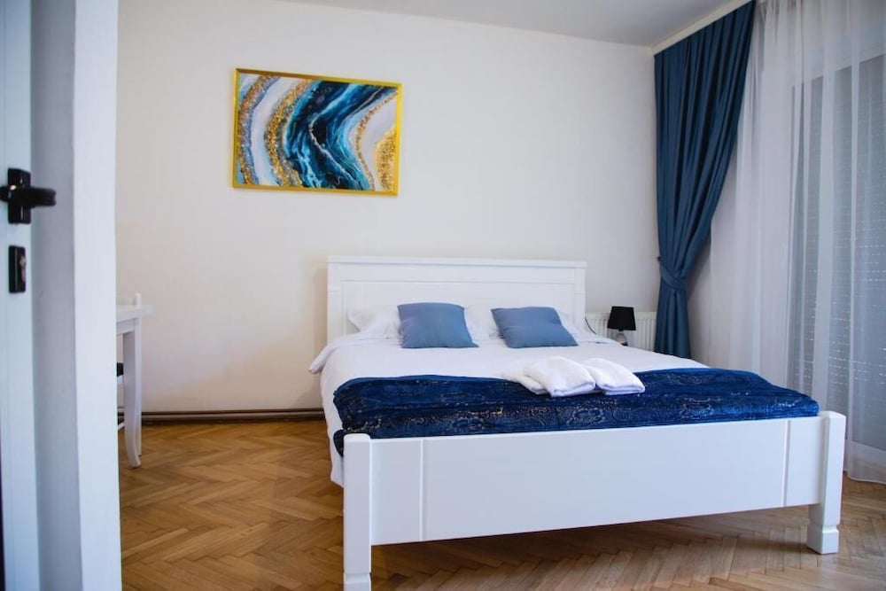 Classic Double Room - Photo 4
