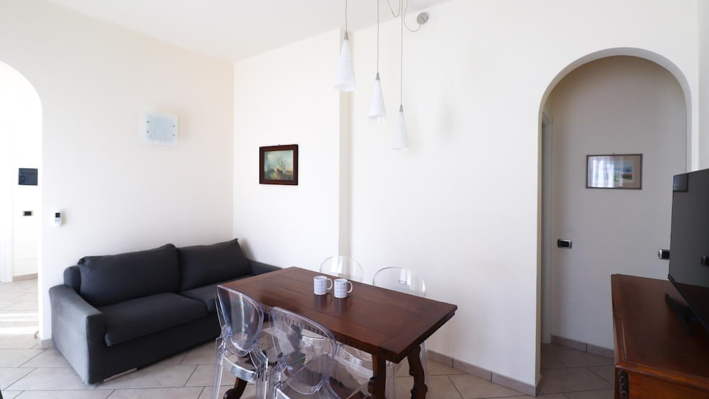 Apartment photo 1