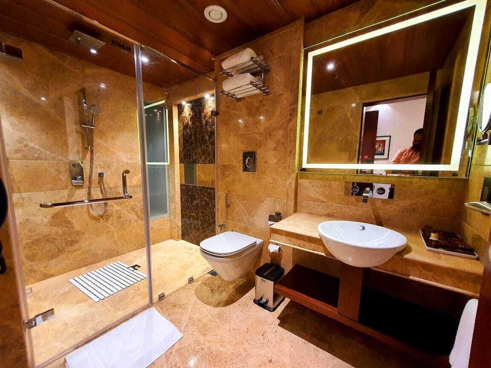 Deluxe Double Room - Photo 7