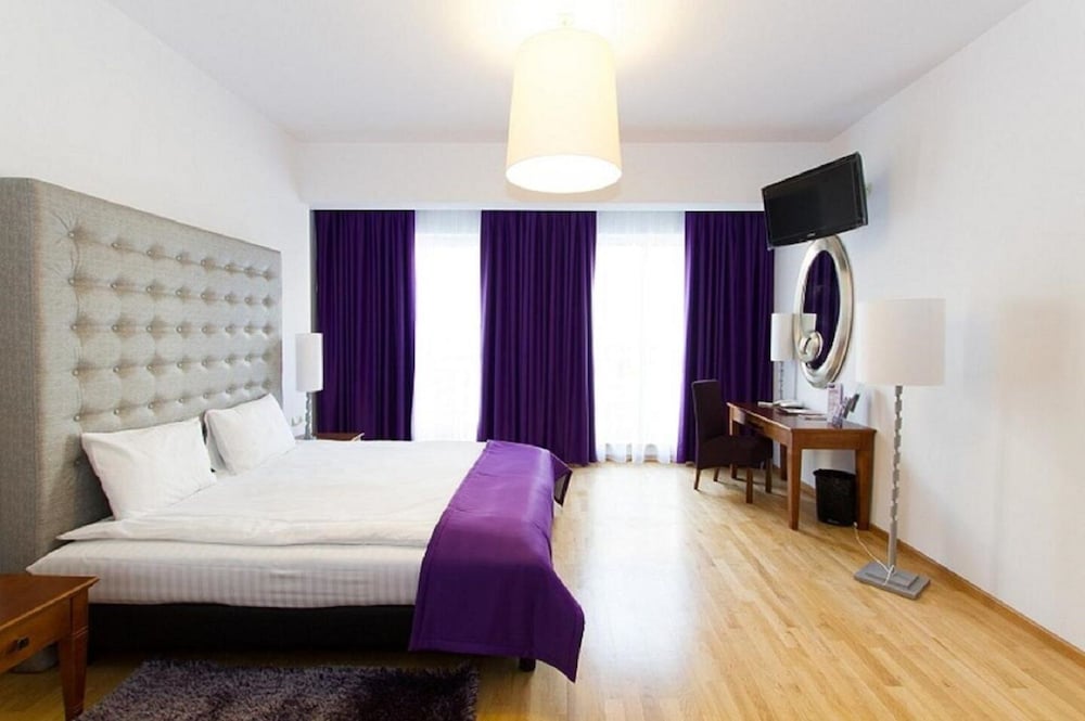 Classic Double or Twin Room, 1 Bedroom - Photo 7
