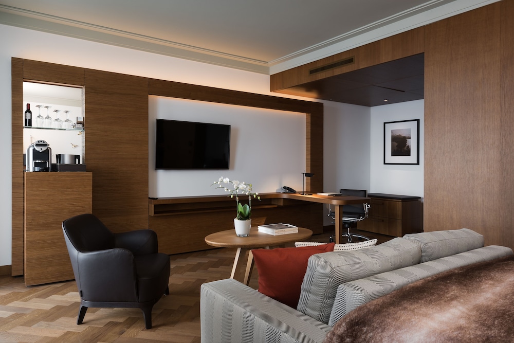 Deluxe Room (Heritage Alpine, 33 sqm | 355 sqf) photo 3