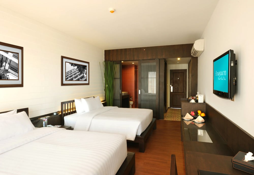 Deluxe Room - Photo 2