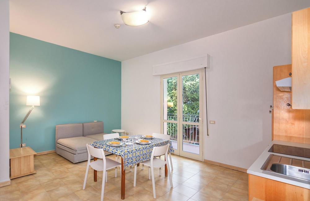 Basic Apartment, 1 Bedroom, Balcony