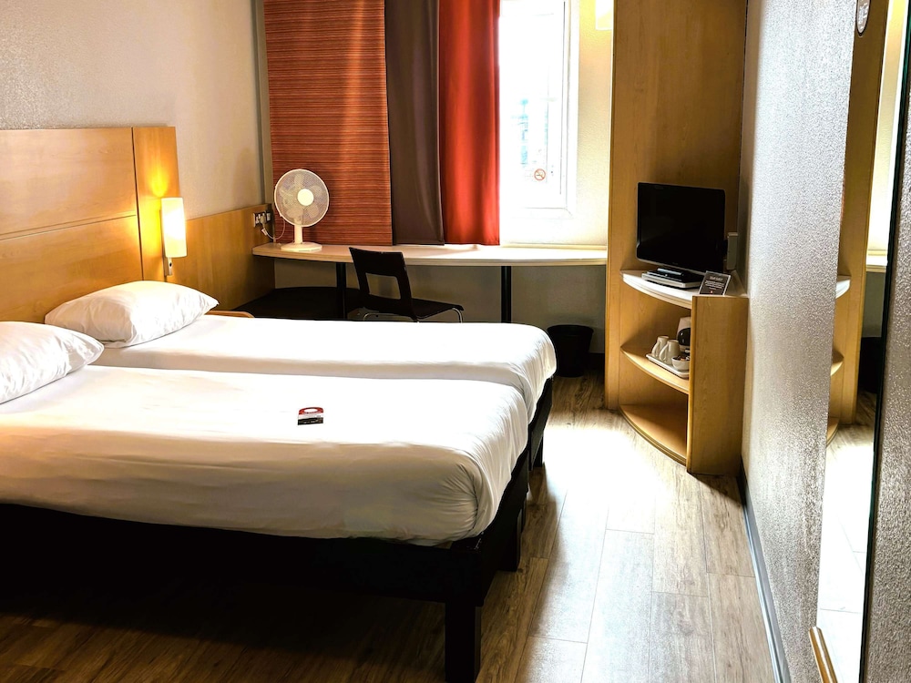 Twin Room, 2 Twin Beds - Photo 3