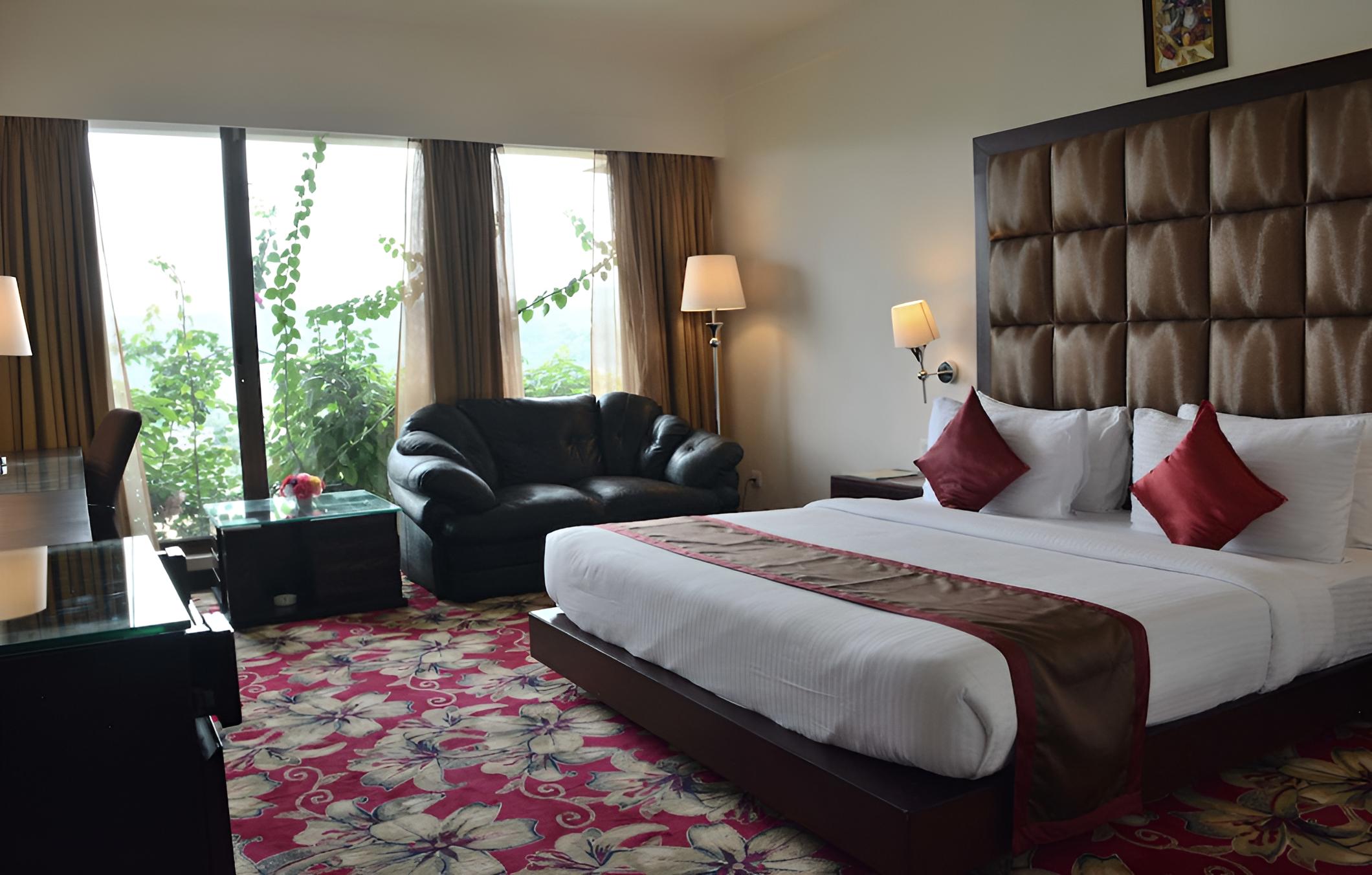 Premier Club Room