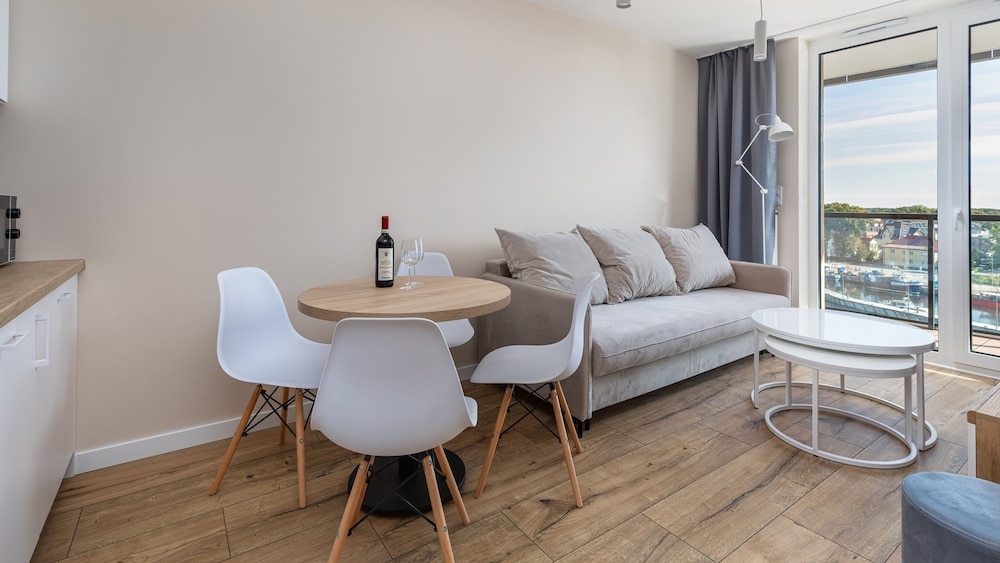 Apartment (4.4) photo 1