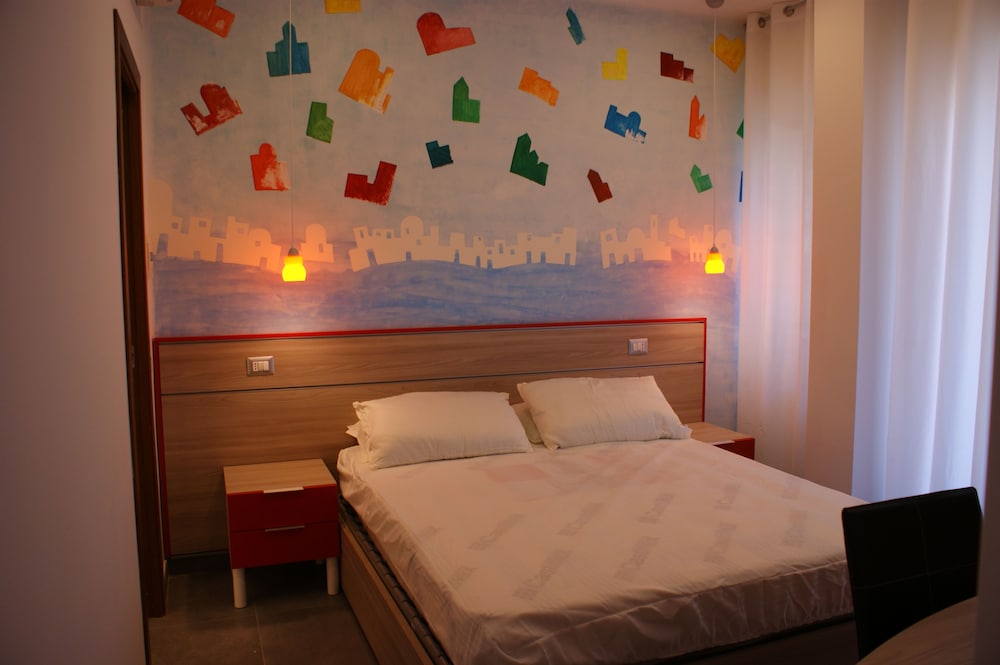 Economy Double Room Single Use, Balcony, City View (Procida)