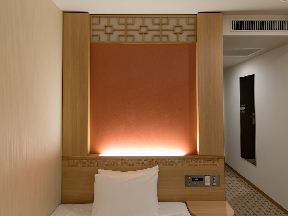 Standard Single Room, Non Smoking - Photo 2