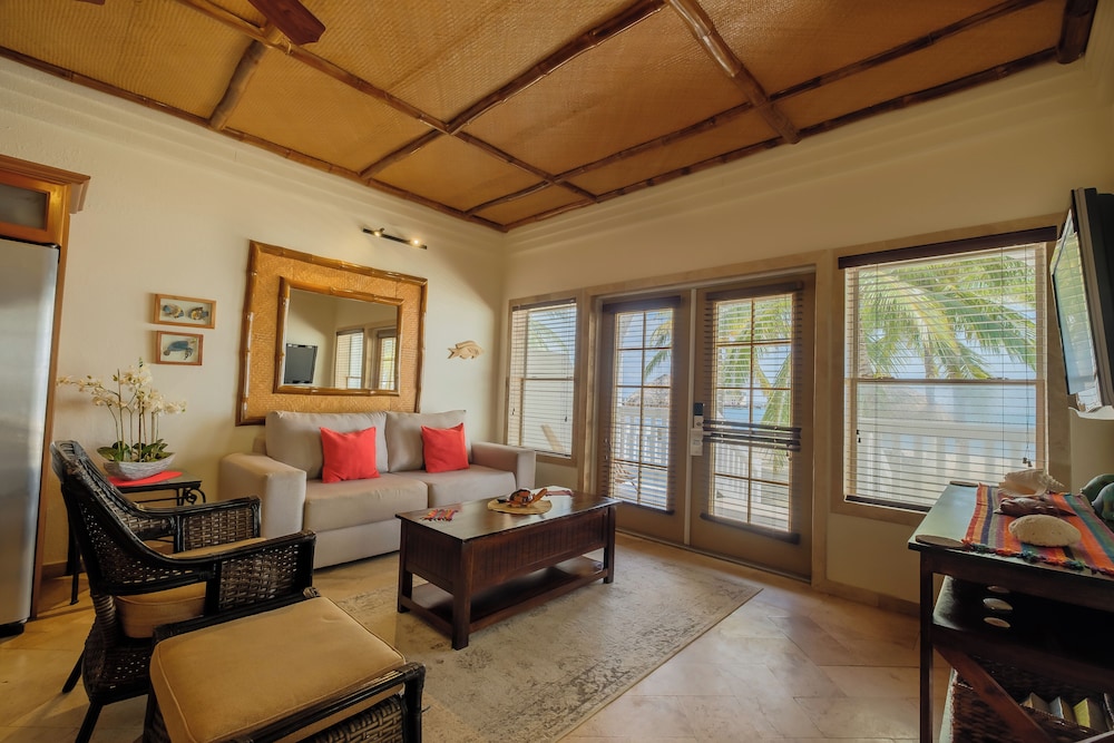 Suite, 2 Bedrooms, Ocean View photo 1