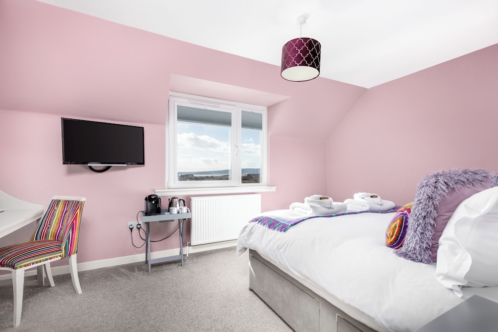 Double or Twin Room, Ensuite photo 1