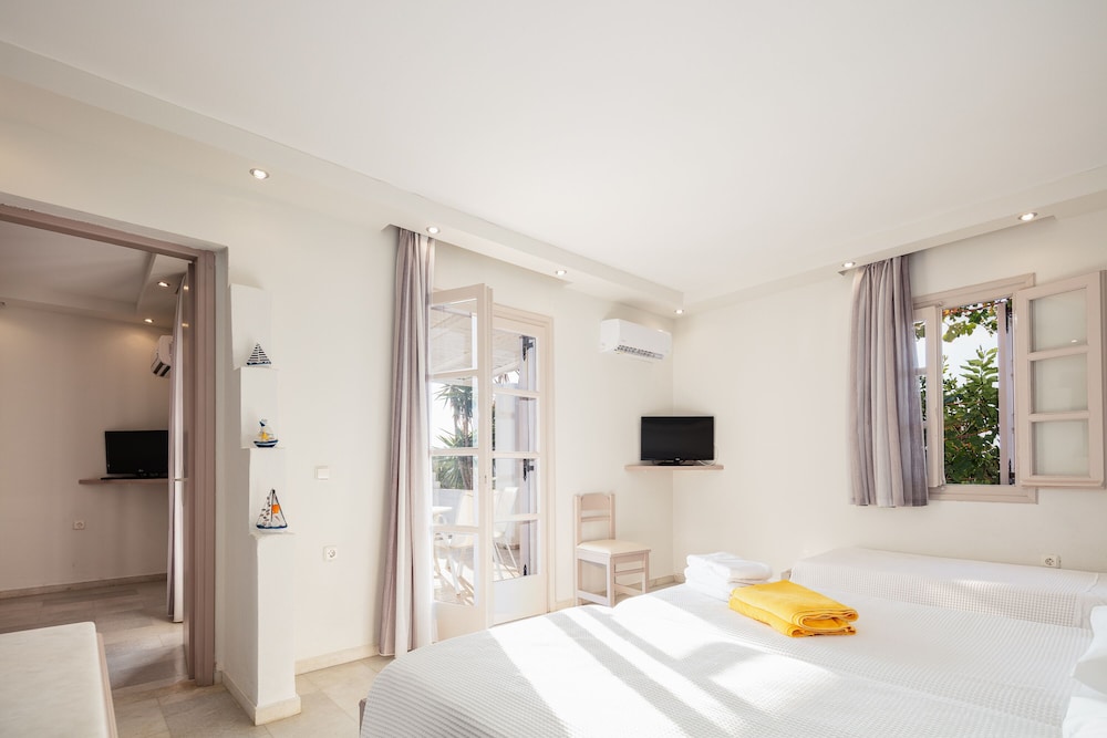 Aegean One Bedroom Apartment with Terrace & Garden View photo 1