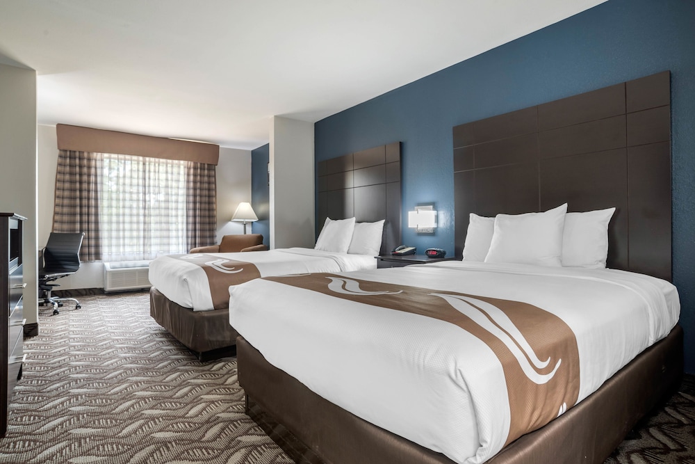 Suite, 2 Queen Beds, Non Smoking - Photo 5