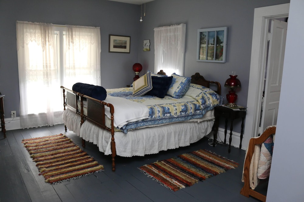 Traditional Room, Private Bathroom