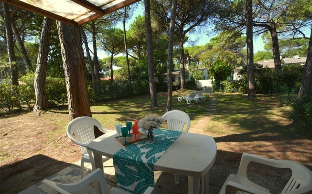 Apartment, 2 Bedrooms, Patio, Garden View