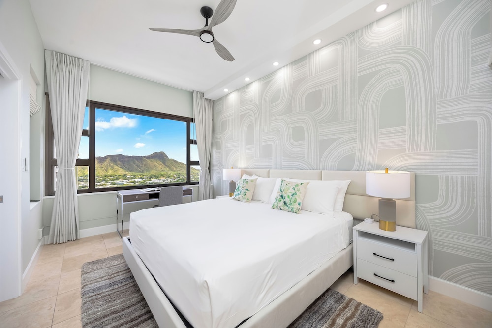 Premium Remodeled Condo with Ocean View and Parking: Premium Condo, 1 Bedroom, Air conditioning, Ocean View (0178) photo