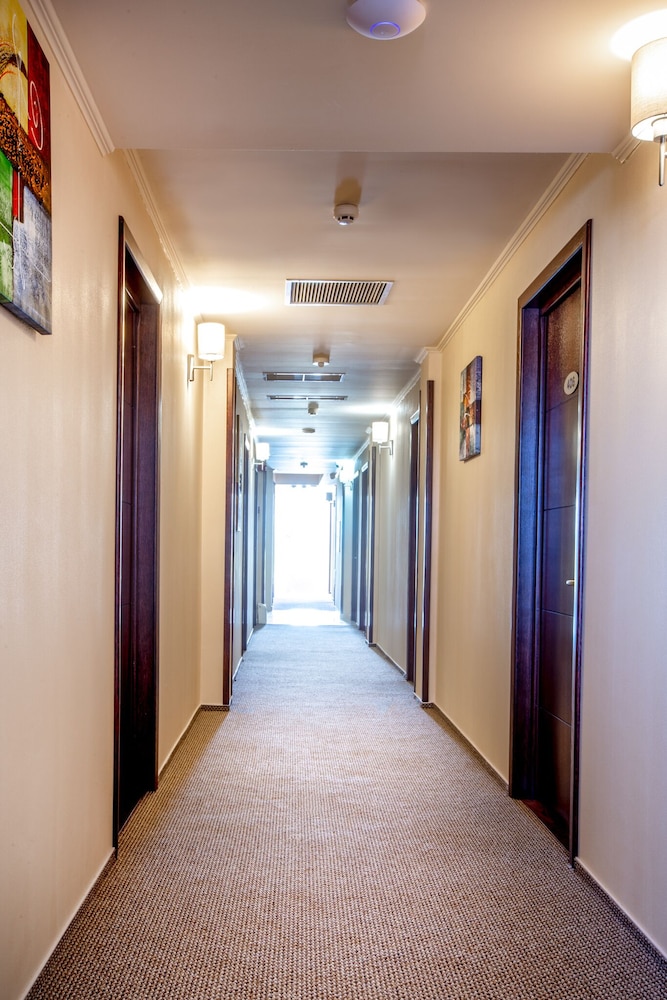 Superior Double Room, Partial Sea View - Photo 2