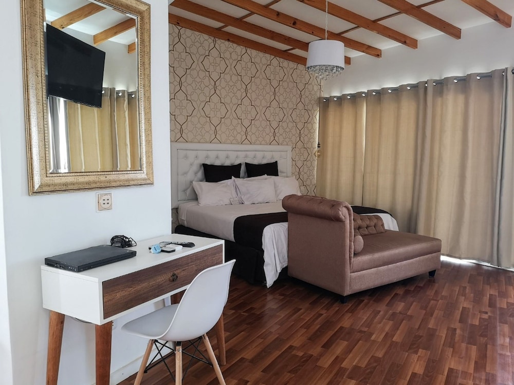 Royal Suite, 1 King Bed, Private Pool, Sea View photo 2