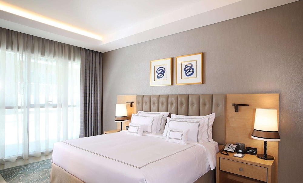 Superior Room - Complimentary Luxury Transfers to Jumeirah Beach and Mall of Emirates