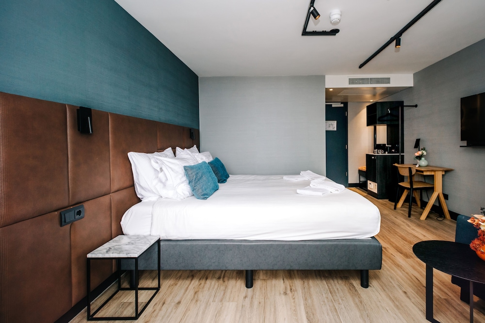 Deluxe Double Room, Balcony, Sea View - Photo 5