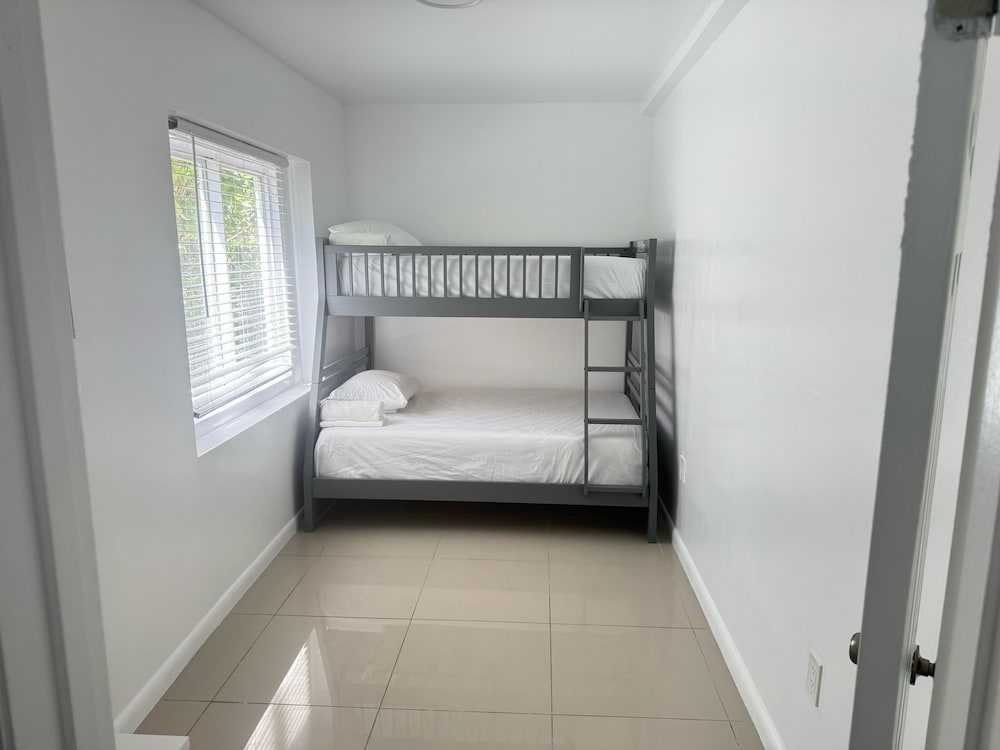 Standard Apartment, 3 Bedrooms photo 3