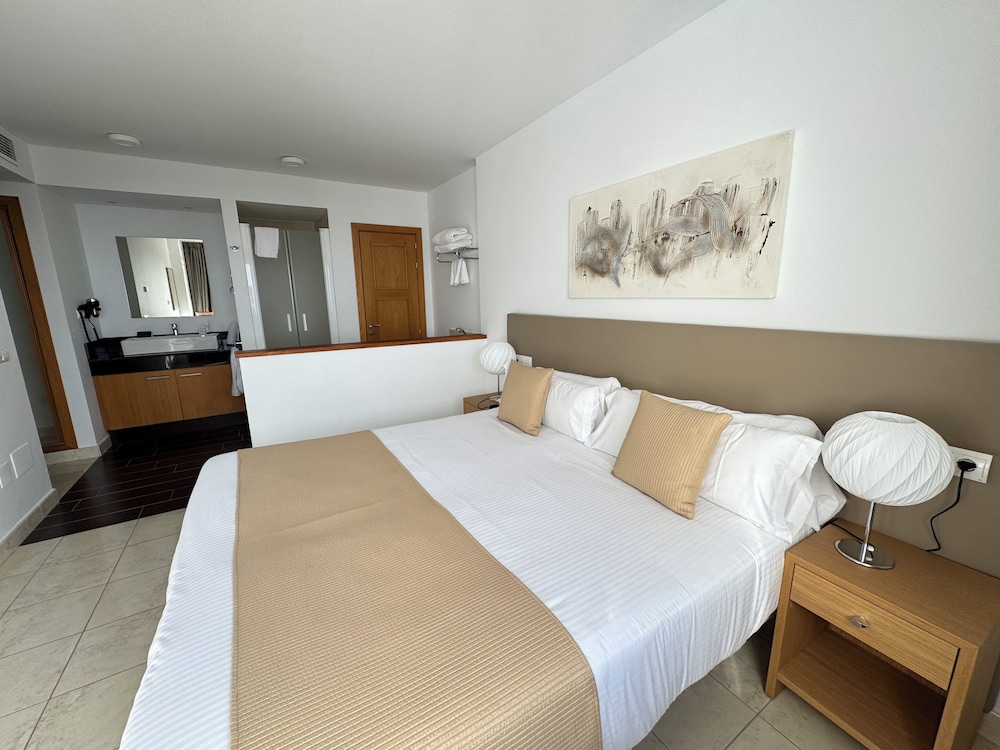 Premium Apartment, 2 Bedrooms, Terrace, Sea View photo 3
